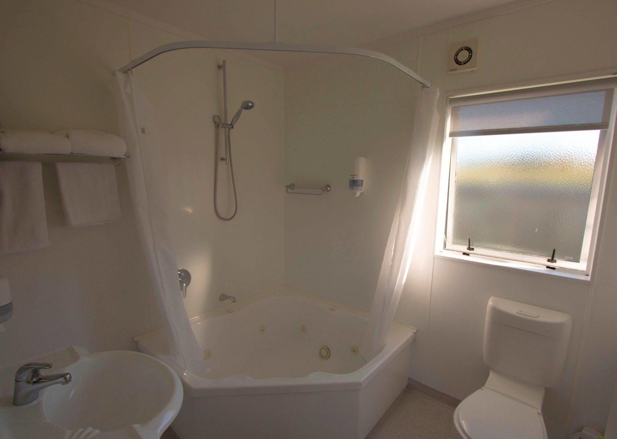 Motel Oasis Gisborne Buitenkant foto